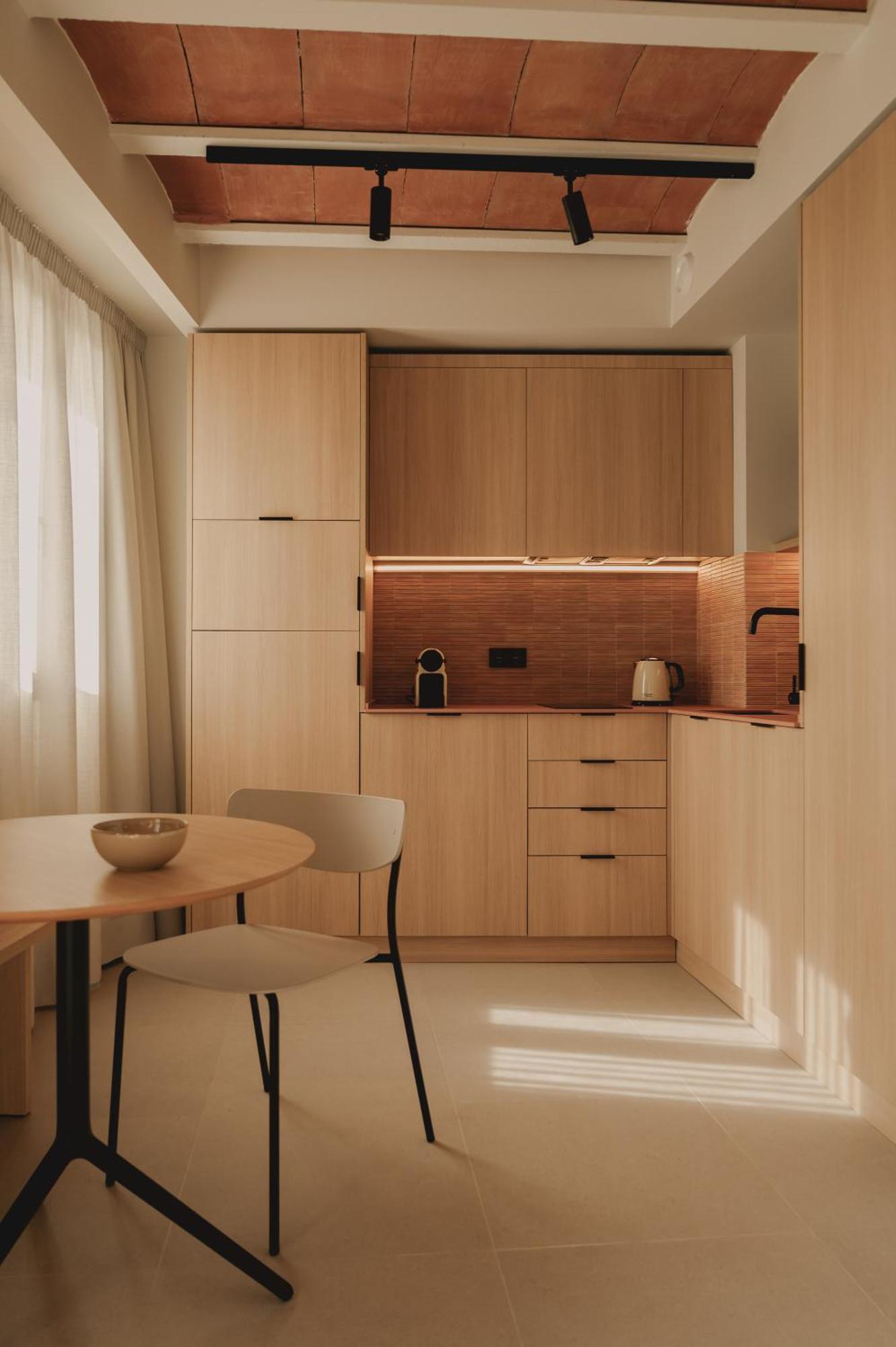 Pau Suites Ла-Віла-Джойоза Екстер'єр фото